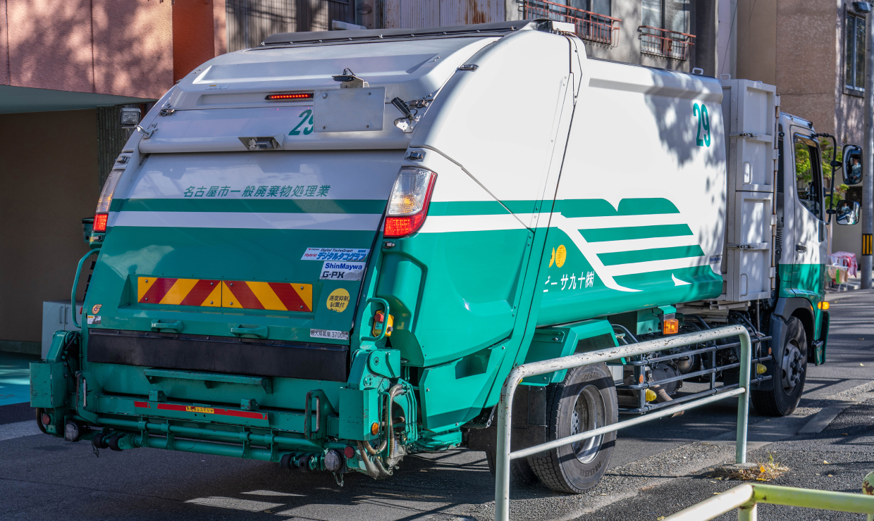 ごみ収集車の写真